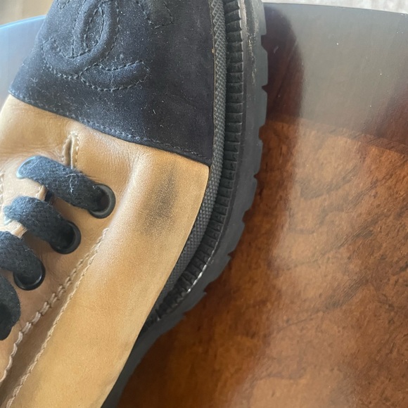 CHANEL beige/black suede bootie - Picture 7 of 14